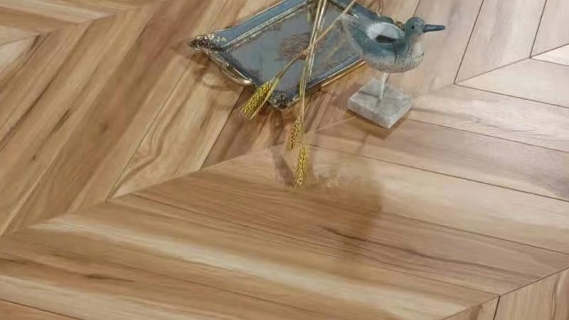 强化复合地板批发代理，价格背后的考量因素