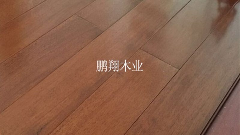 成都强化复合地板：揭秘其优缺点，助你明智选择**